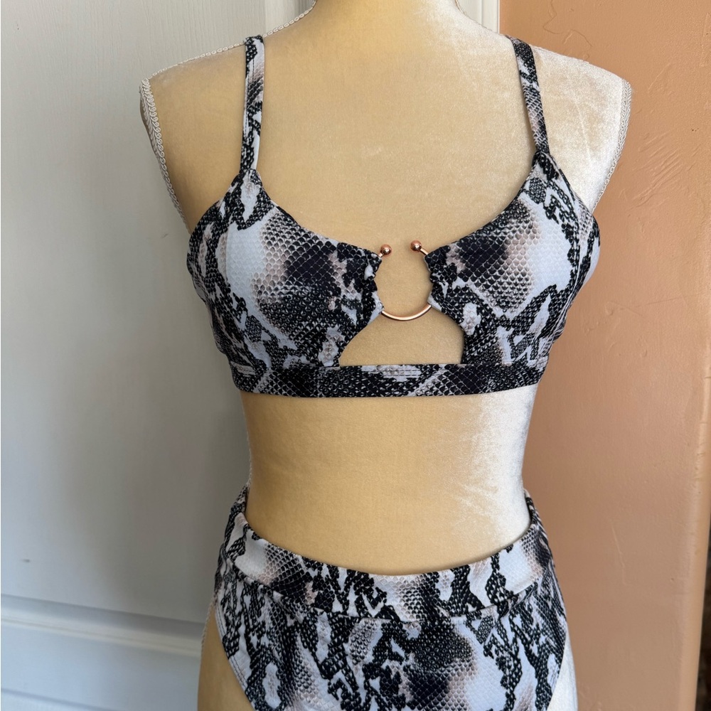 Animal print bikini set